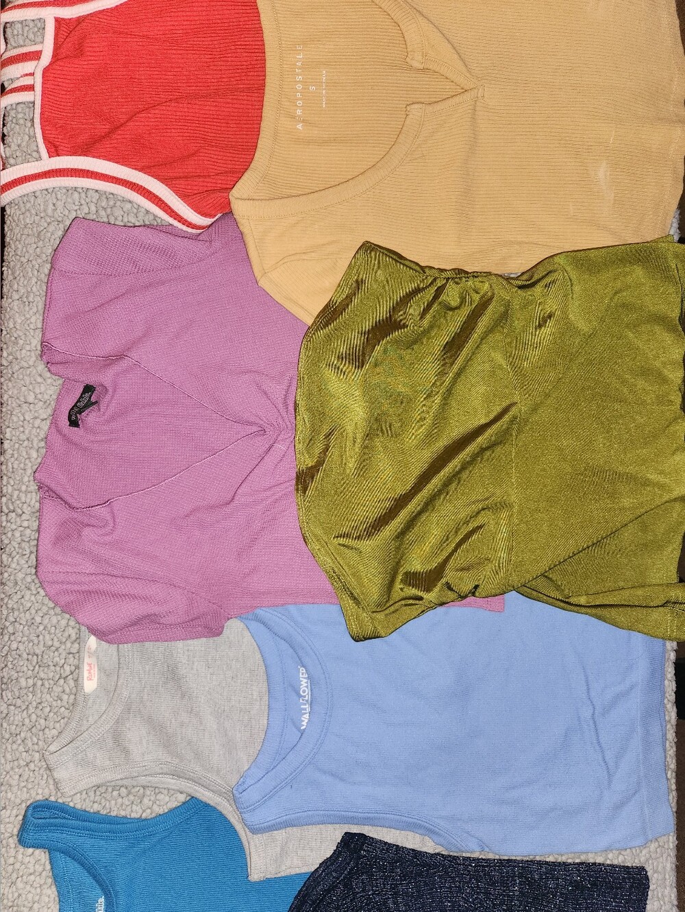 Mixed Women's Crop Top Bundle 8 Size Small Tops